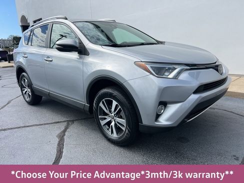 Used 2018 Toyota RAV4 XLE image 1
