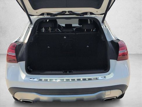 Used 2020 Mercedes-Benz GLA 250 image 6