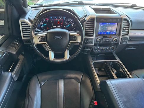 Used 2020 Ford F250 Platinum w/ Tremor Off-Road Package AWD/4WD image 28