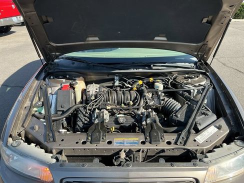 Used 2004 Buick Regal LS FWD image 30