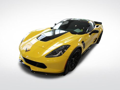 Used 2019 Chevrolet Corvette Z06 RWD image 7