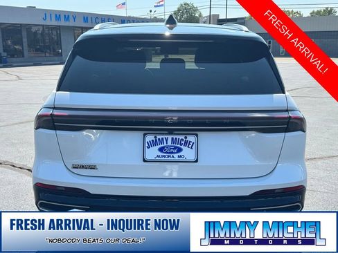 Used 2024 Lincoln Nautilus Reserve w/ Equipment Group 202A AWD/4WD image 26