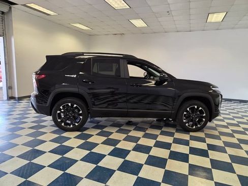 Used 2027 Chevrolet Equinox RS w/ Safety and Technology Package FWD image 9