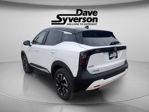 New 2026 Nissan Kicks SV w/ SV Premium Package image 3