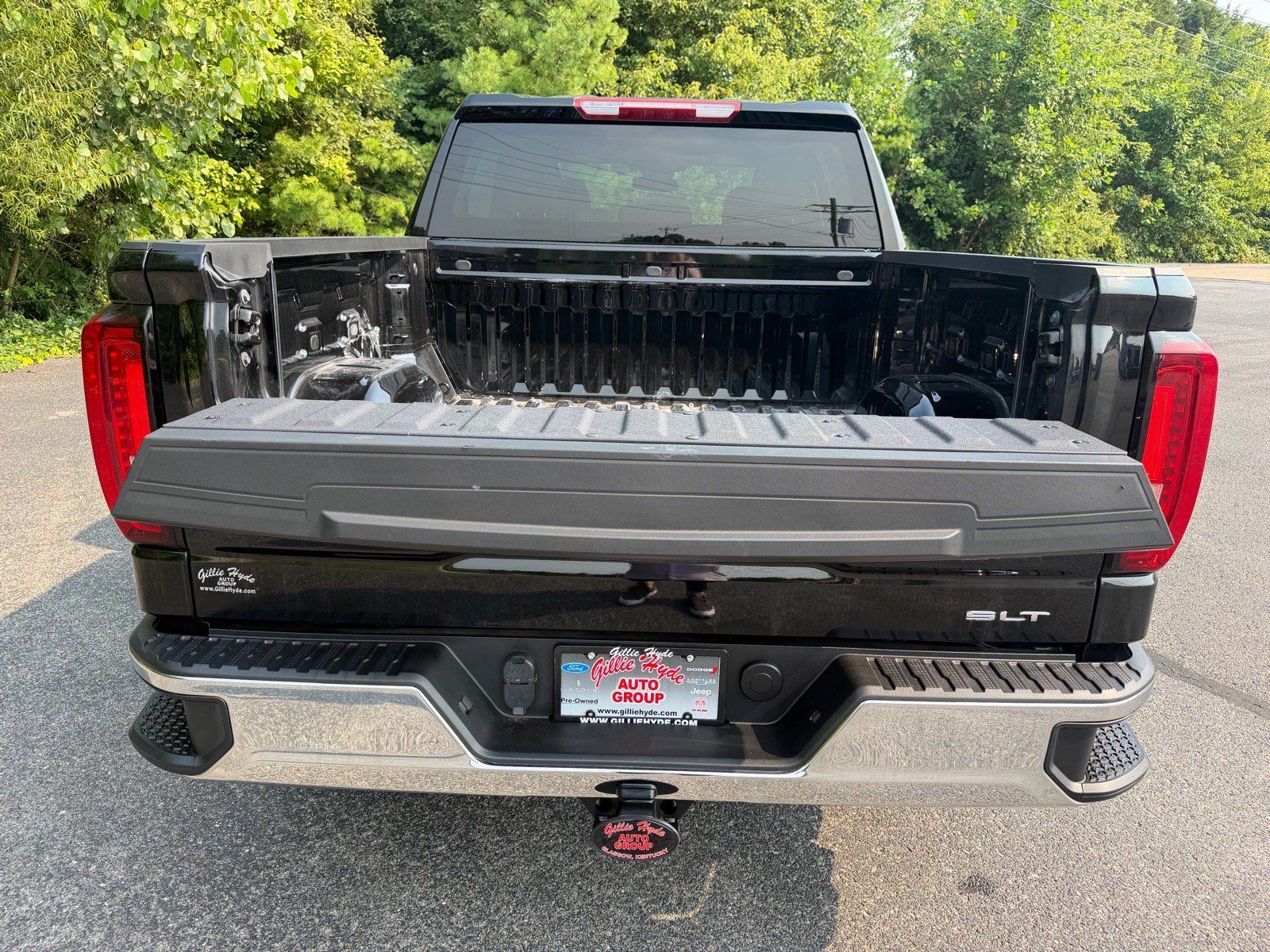 Used 2025 GMC Sierra 1500 SLT AWD/4WD image 22