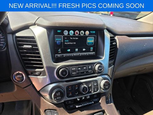 Used 2015 Chevrolet Suburban LT RWD image 10
