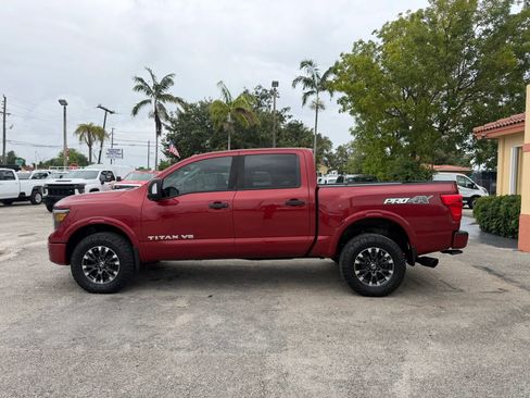 Used 2018 Nissan Titan PRO-4X w/ Pro-4x Convenience Package AWD/4WD image 2