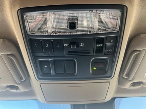 Used 2021 Toyota 4Runner SR5 Premium w/ Moonroof Package RWD image 22