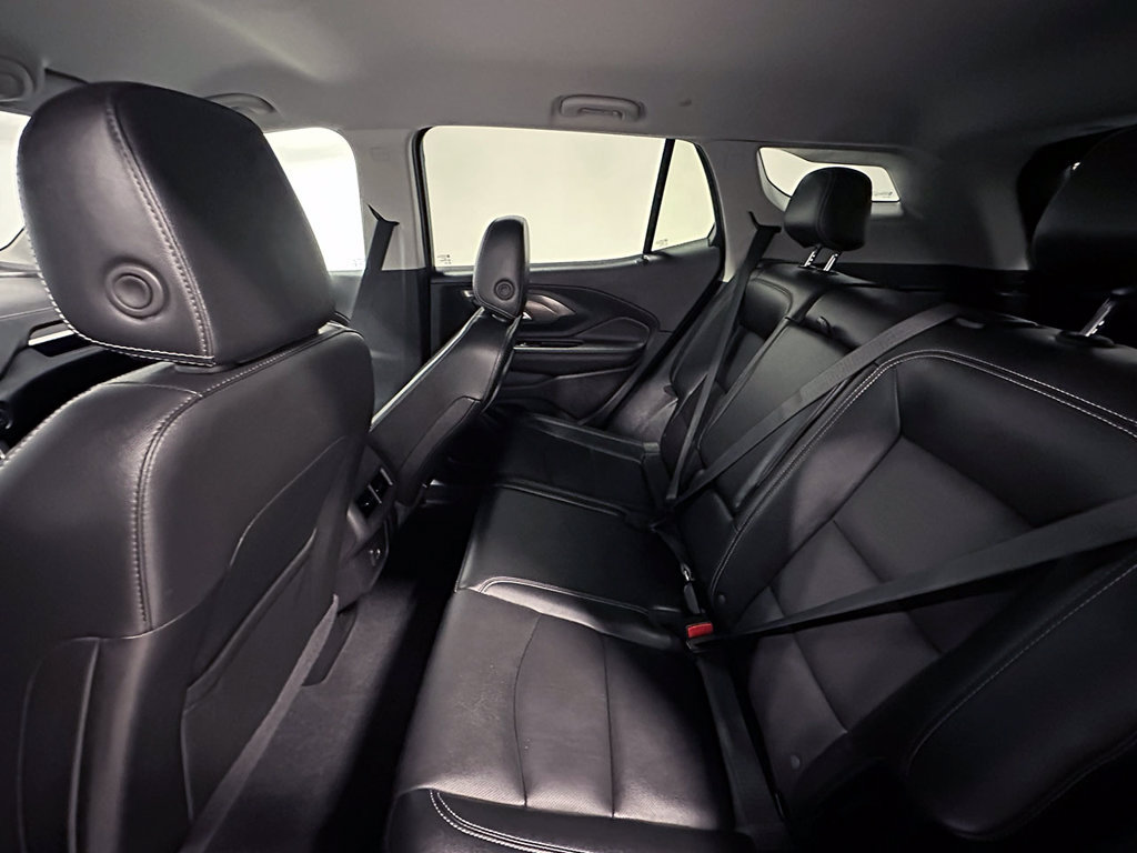 Used 2024 GMC Terrain SLT AWD/4WD image 19
