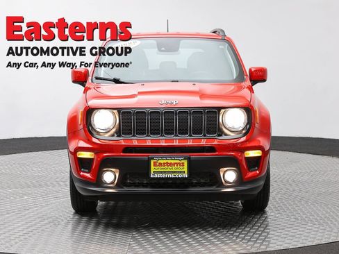 Used 2021 Jeep Renegade Latitude AWD/4WD image 2