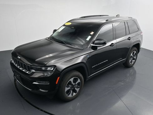 Used 2024 Jeep Grand Cherokee Limited 4xe AWD/4WD image 23