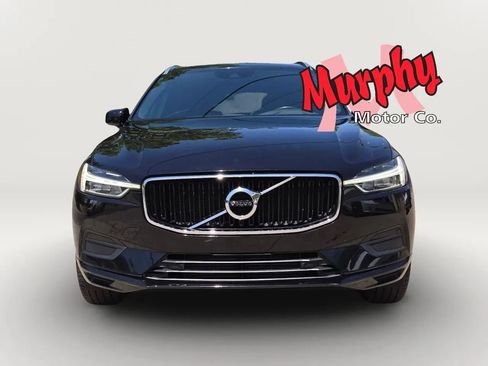 Used 2020 Volvo XC60 T5 Momentum FWD image 4