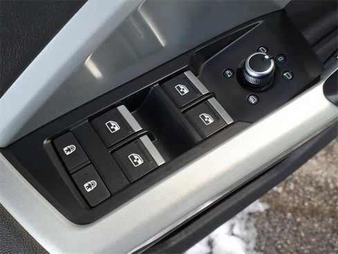 Used 2023 Audi Q3 2.0T Premium image 14