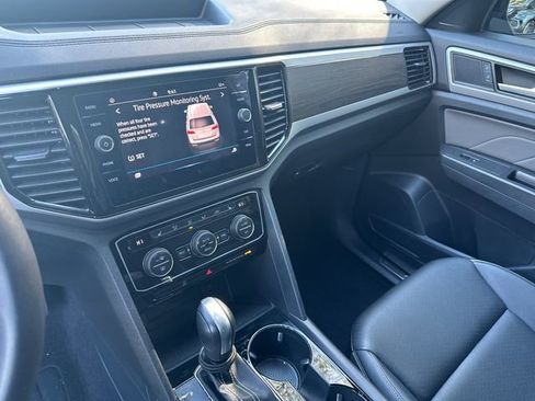 Used 2023 Volkswagen Atlas SE w/ Panoramic Sunroof Package image 21