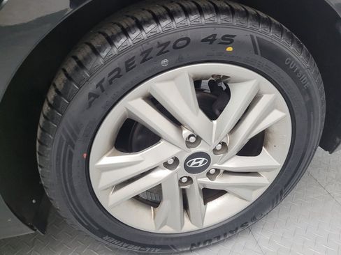 Used 2020 Hyundai Elantra Value Edition FWD image 31