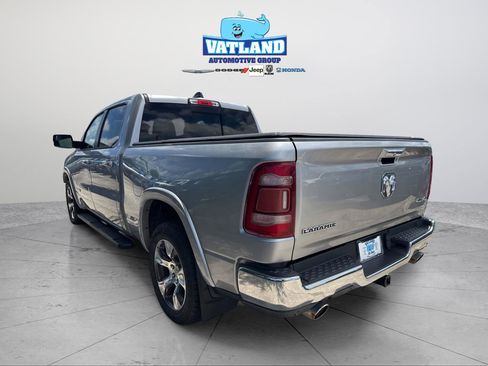 Used 2019 RAM 1500 Laramie AWD/4WD image 7