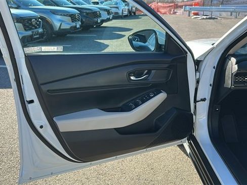 Used 2024 Honda Accord EX image 8