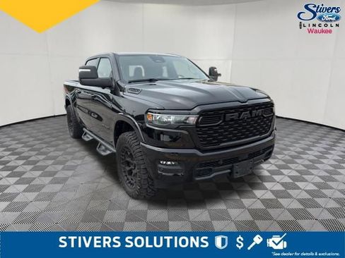 Used 2025 RAM 1500 Big Horn AWD/4WD image 3