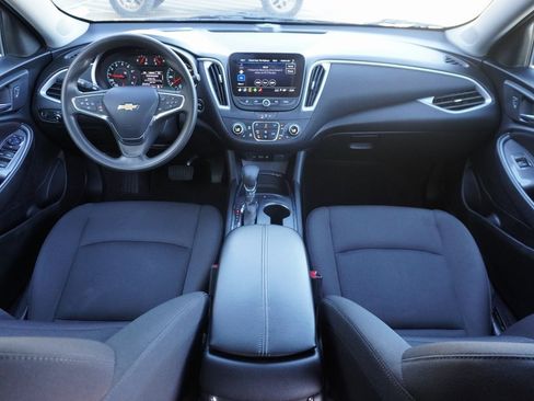 Used 2023 Chevrolet Malibu LT image 17