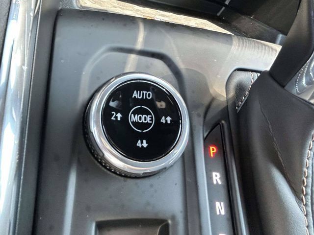 Used 2026 GMC Canyon AT4 w/ Technology Plus Package AWD/4WD image 29