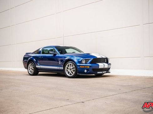 Used 2009 Ford Mustang Shelby GT500 RWD image 36