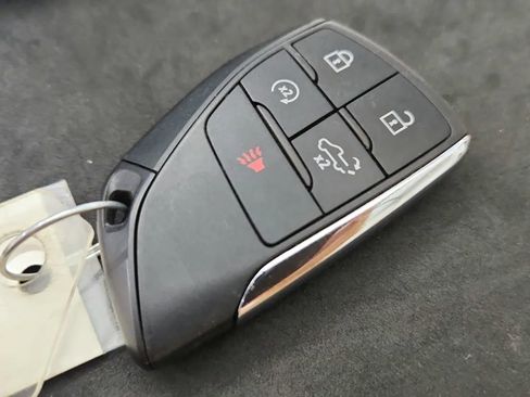 Used 2022 Chevrolet Silverado 1500 LT image 21