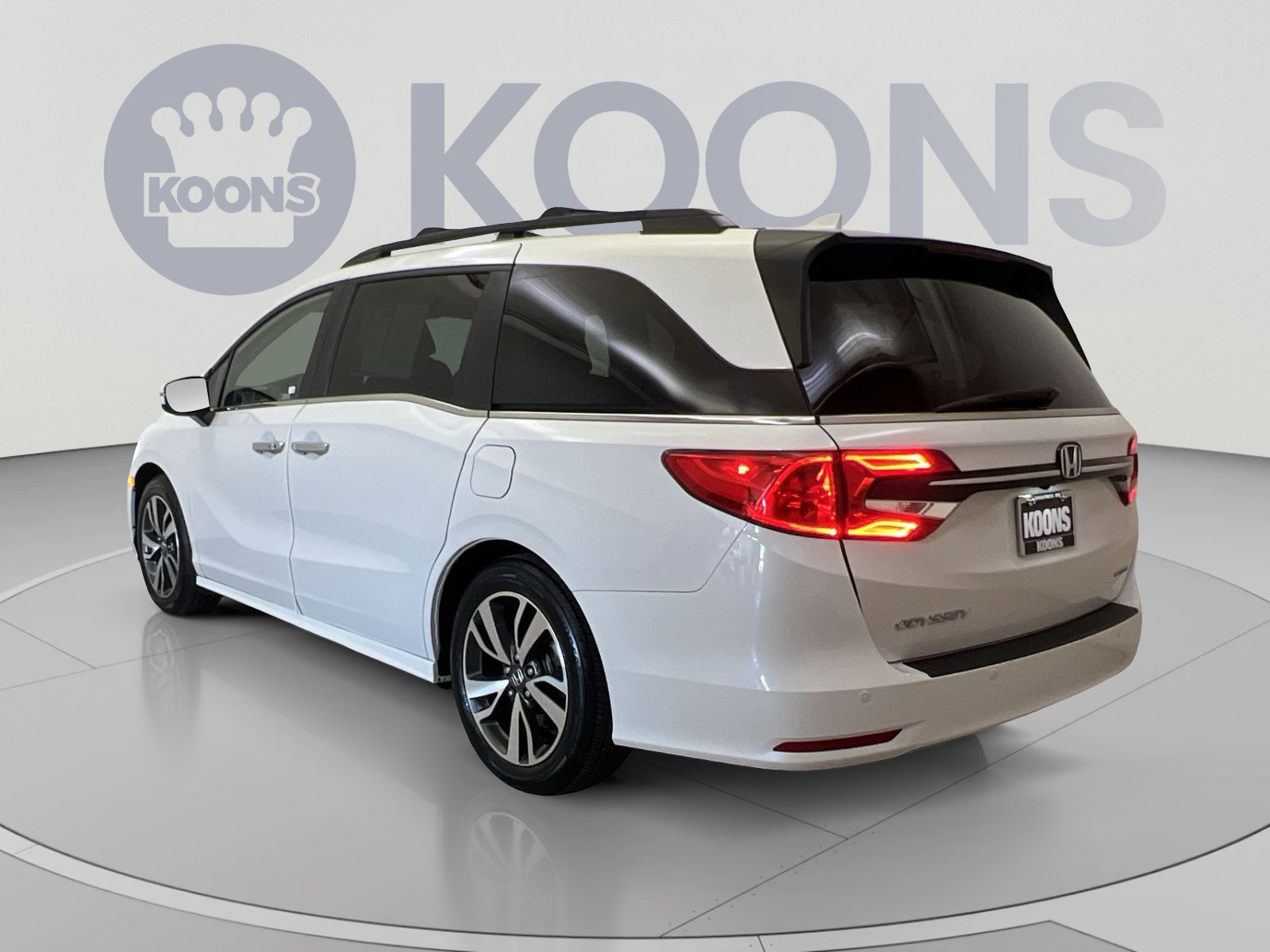 Used 2023 Honda Odyssey Touring image 7
