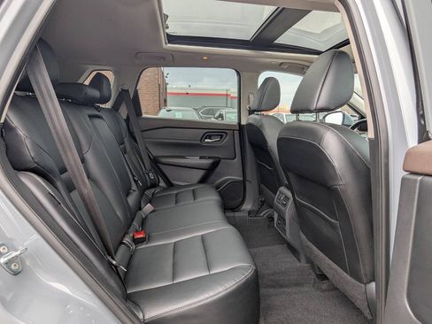 Used 2022 Nissan Rogue SL AWD/4WD image 15