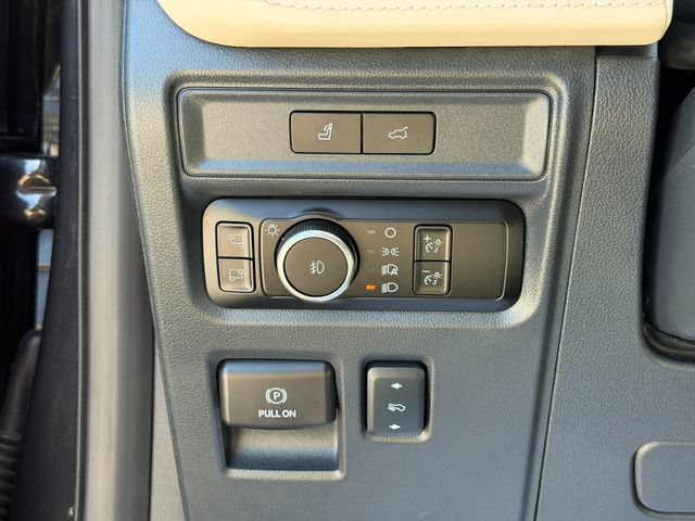 Used 2024 Ford Expedition Max Platinum AWD/4WD image 45