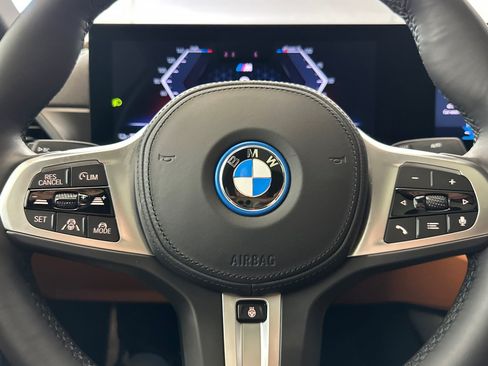 Certified 2024 BMW i4 eDrive40 w/ M Sport Package RWD image 10