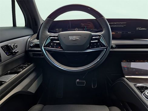 New 2026 Cadillac Vistiq Sport image 19