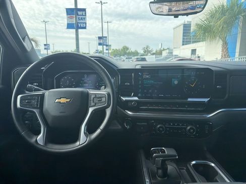 Used 2023 Chevrolet Silverado 1500 LTZ w/ Technology Package image 12