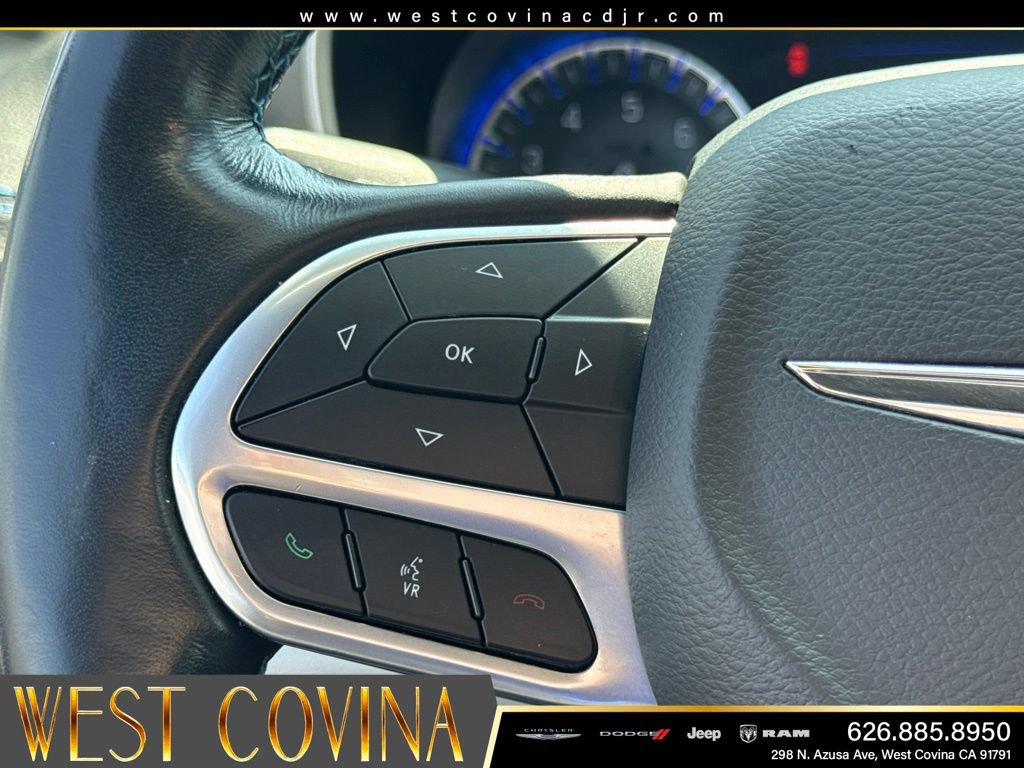 Used 2021 Chrysler Pacifica Touring-L w/ Premium & Safety Sphere Group AWD/4WD image 18