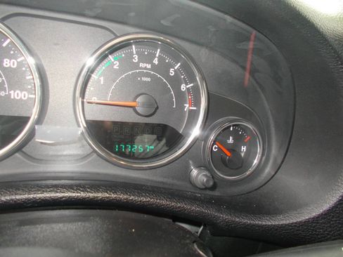 Used 2015 Jeep Wrangler Unlimited Sport w/ Quick Order Package 24S image 15