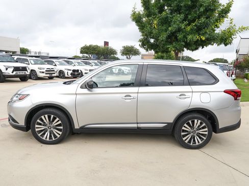 Used 2019 Mitsubishi Outlander ES FWD image 5