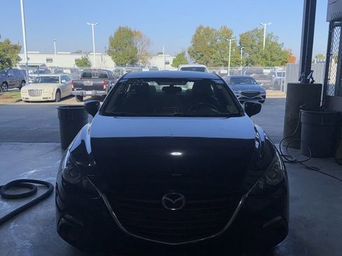 Used 2016 MAZDA MAZDA3 i Sport image 2