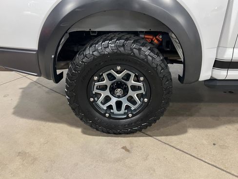 Used 2019 Ford F150 Raptor w/ Equipment Group 802A Luxury AWD/4WD image 45