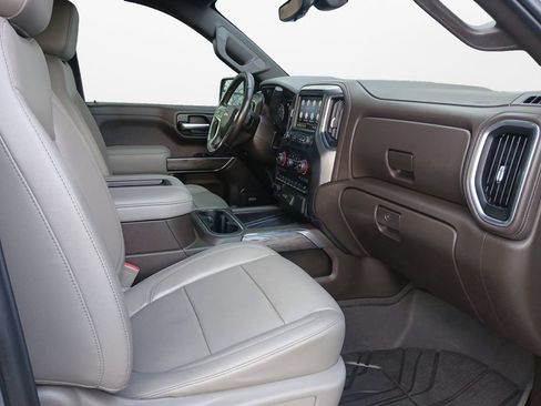 Used 2019 Chevrolet Silverado 1500 LTZ AWD/4WD image 24