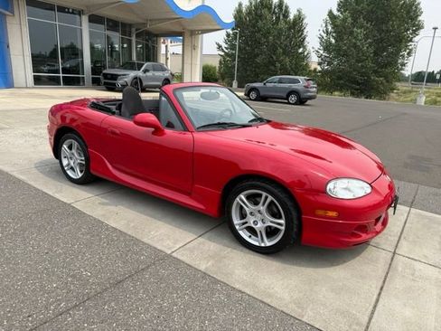 Used 2005 MAZDA MX-5 Miata w/ Convenience Pkg RWD image 18