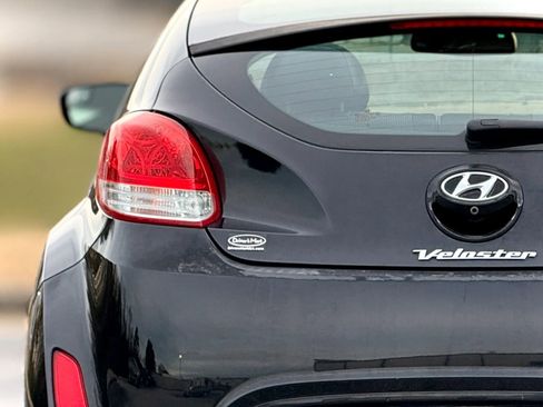 Used 2014 Hyundai Veloster w/ Style Package 02 image 13