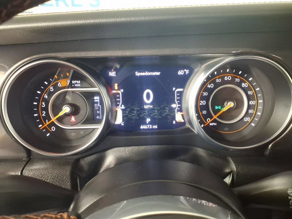 Used 2023 Jeep Wrangler Unlimited Rubicon 392 w/ Dual Top Group AWD/4WD image 18