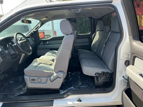 Used 2013 Ford F150 XLT w/ Mid Equipment Group RWD image 8