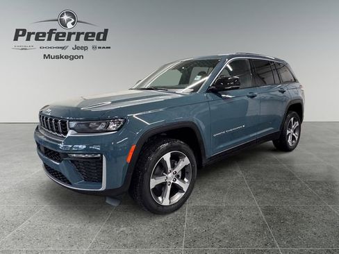 New 2026 Jeep Grand Cherokee Limited AWD/4WD image 10
