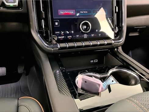 New 2026 GMC Yukon AT4 w/ AT4 Premium Plus Package AWD/4WD image 7