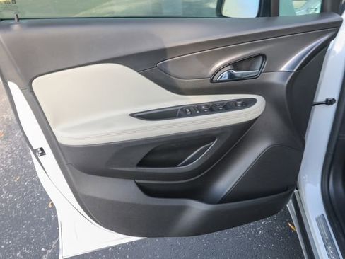 Used 2017 Buick Encore Essence image 13