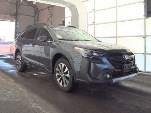 Used 2023 Subaru Outback Limited image 10
