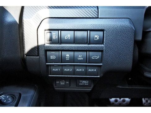 Used 2025 Toyota Tacoma TRD Pro image 23