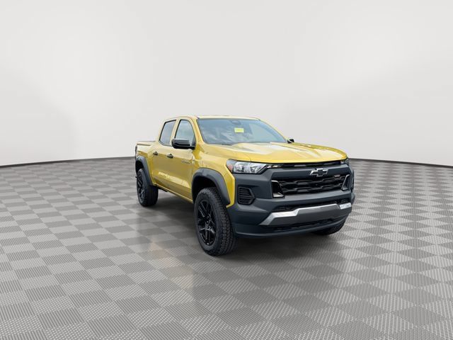 Certified 2024 Chevrolet Colorado Trail Boss w/ Technology Package AWD/4WD image 3