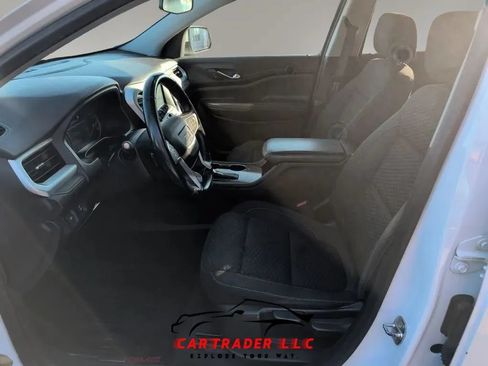 Used 2019 GMC Acadia SLE FWD image 23