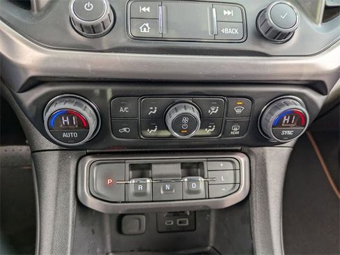 Used 2022 GMC Acadia AT4 w/ Technology Package image 26